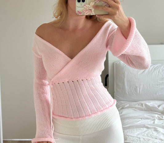 The Olivia sweater - baby pink