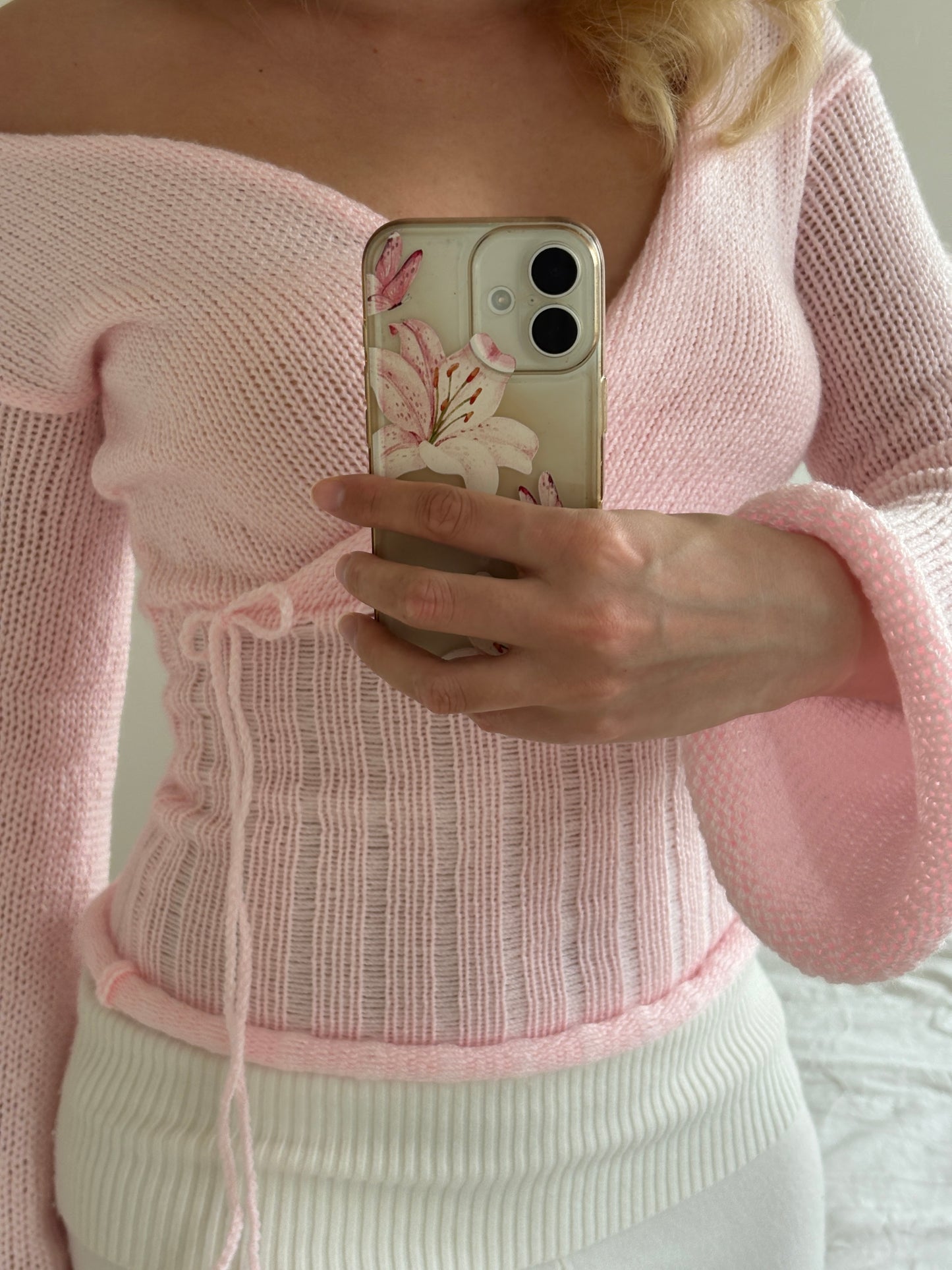 The Olivia sweater - baby pink