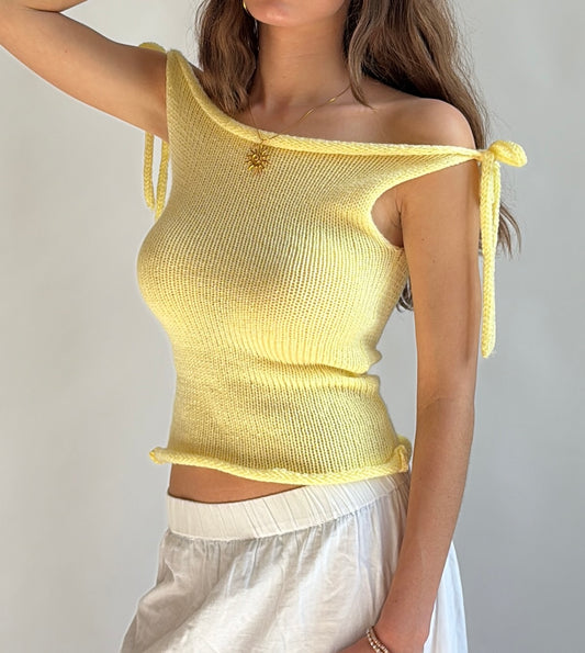 The Bella top